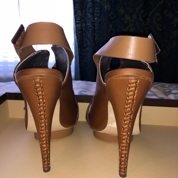 Bebe heels size 7 1/2 - Picture 4 of 5
